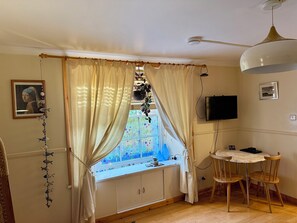 صورة غير مصنفة، 4 من 8، زرّ