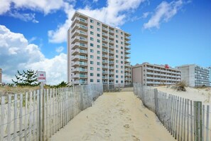 Exterior - Cozy 2 Bedroom Oceanfront Condo at the Towers! (Ocean City)