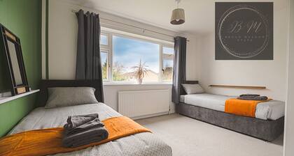 Perfect 2 Bedroom Home 3 Close to the Historic City of Lincoln