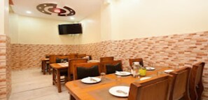 Restaurant - MeroStay 210 Hotel Tone (Kathmandu)