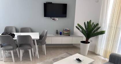 Lungo Mare Apartment +free Parking