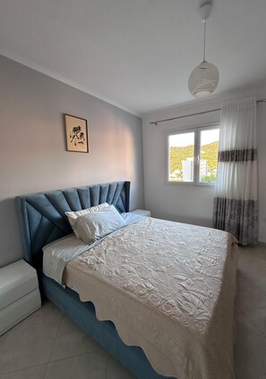 2 slaapkamers, een strijkplank/strijkijzer, wifi, beddengoed