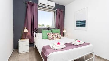 Apartment | 3 bilik tidur, peti besi dalam bilik, meja, seterika/papan seterika