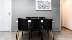 Leilighet | Spiseområde på rommet
