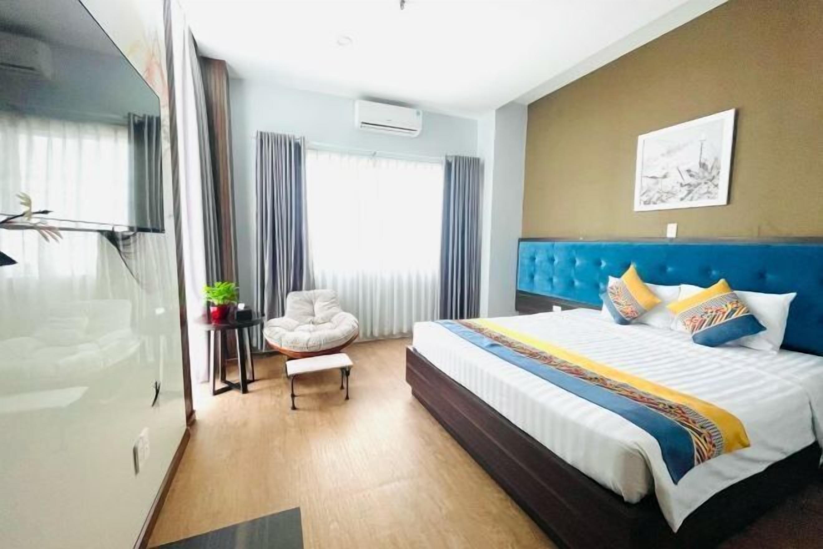 Ropa de cama de alta calidad y minibar 