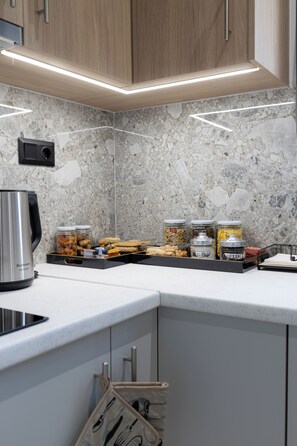 Free daily self-service breakfast