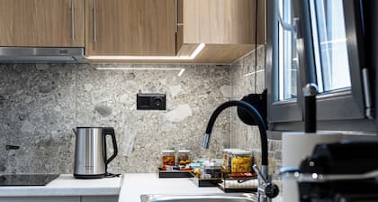 RAFKON Luxury Apartments - Myrina