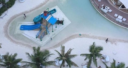 O&O Group- 1BR Azure Resort Pool Beach Netflix
