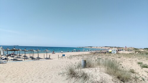 Hella's Cozy Studios, Only 50 meters from Lovely Sandy Beach