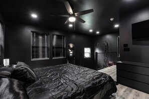 1 dormitorio, tabla de planchar con plancha, cuna de viaje y wifi gratis
