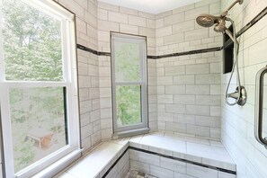 Cabaña, 5 habitaciones | Baño | Toallas 