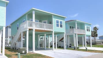 House, 3 Bedrooms | Exterior