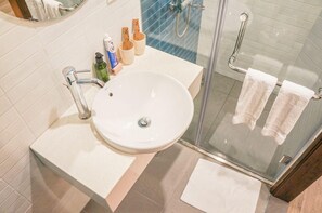 Standard Room, 1 Queen Bed | Bathroom | Shower, free toiletries, hair dryer, slippers - WECOZY NOI MIEU - Self check-in (Hanoi)