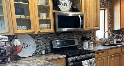 Cozy and quaint farmhouse on an acreage