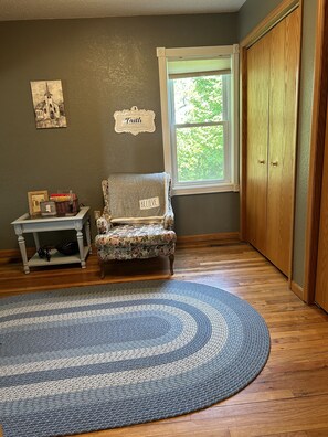 Interior - Cozy and quaint farmhouse on an acreage  (Mountain Lake)