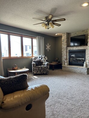 Fernseher, DVD-Player