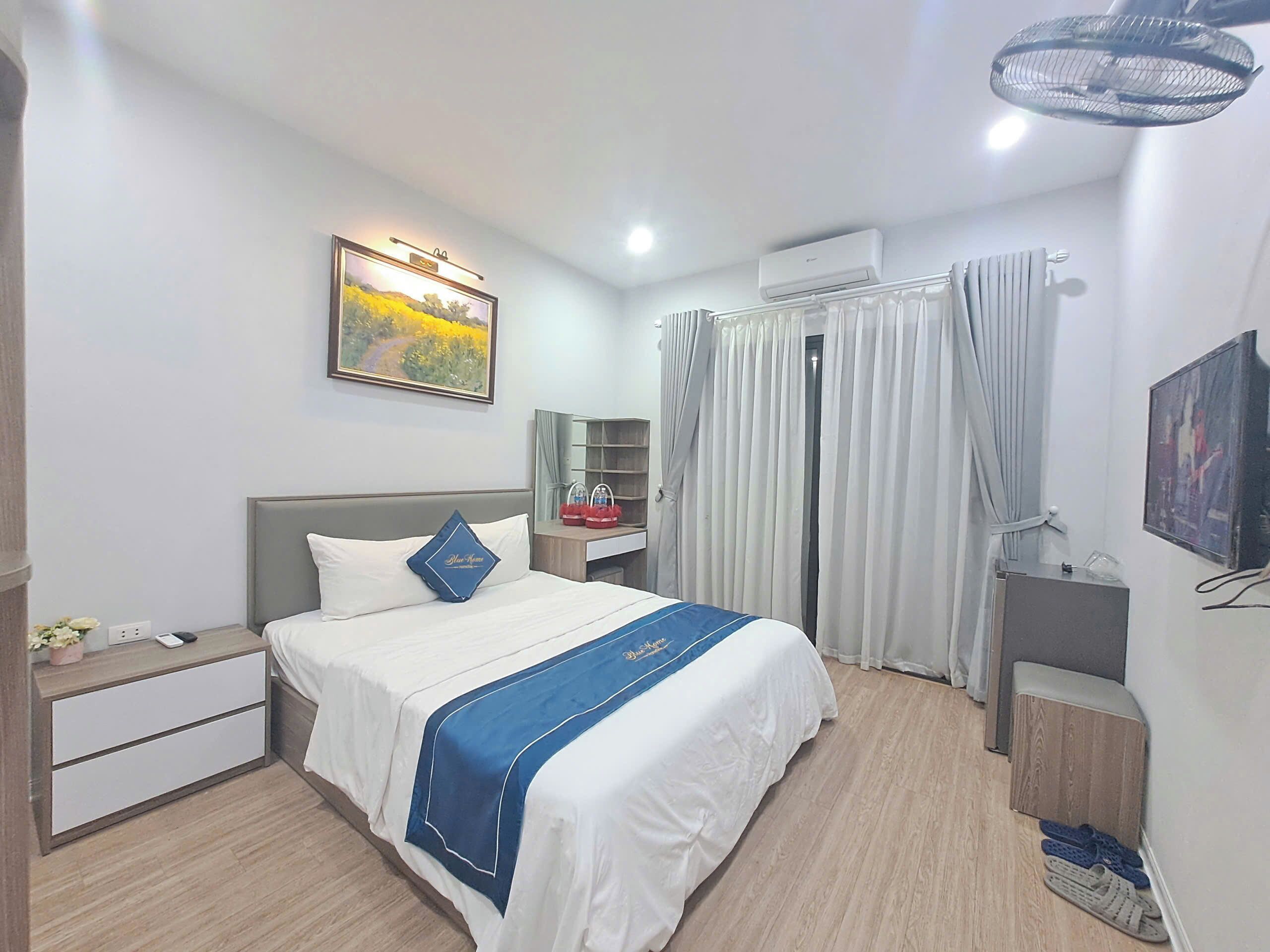 Chambre Supérieure | Bureau, espace de travail pour ordinateur portable, rideaux occultants