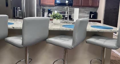 Game Room/Pool near SeaWorld and Lackland AFB
