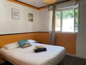 3 chambres, lit parapluie, Wi-Fi, draps fournis