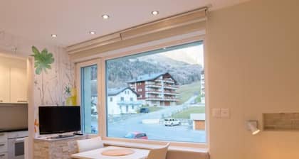Haus Cristal