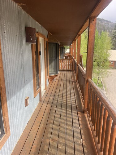 Awesome location steps to the lake sleeps up to 10 people!!