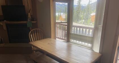 Awesome location steps to the lake sleeps up to 10 people!!