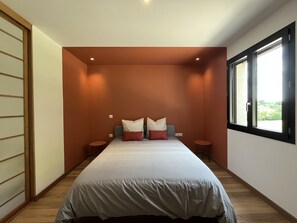 4 Schlafzimmer, Bügeleisen/Bügelbrett, Reisekinderbett, kostenloses WLAN