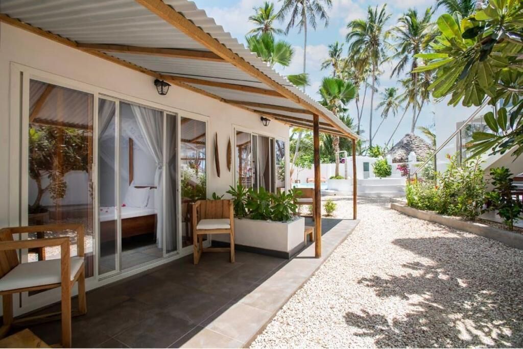 Economy-Doppelzimmer, Poolblick | Terrasse/Patio