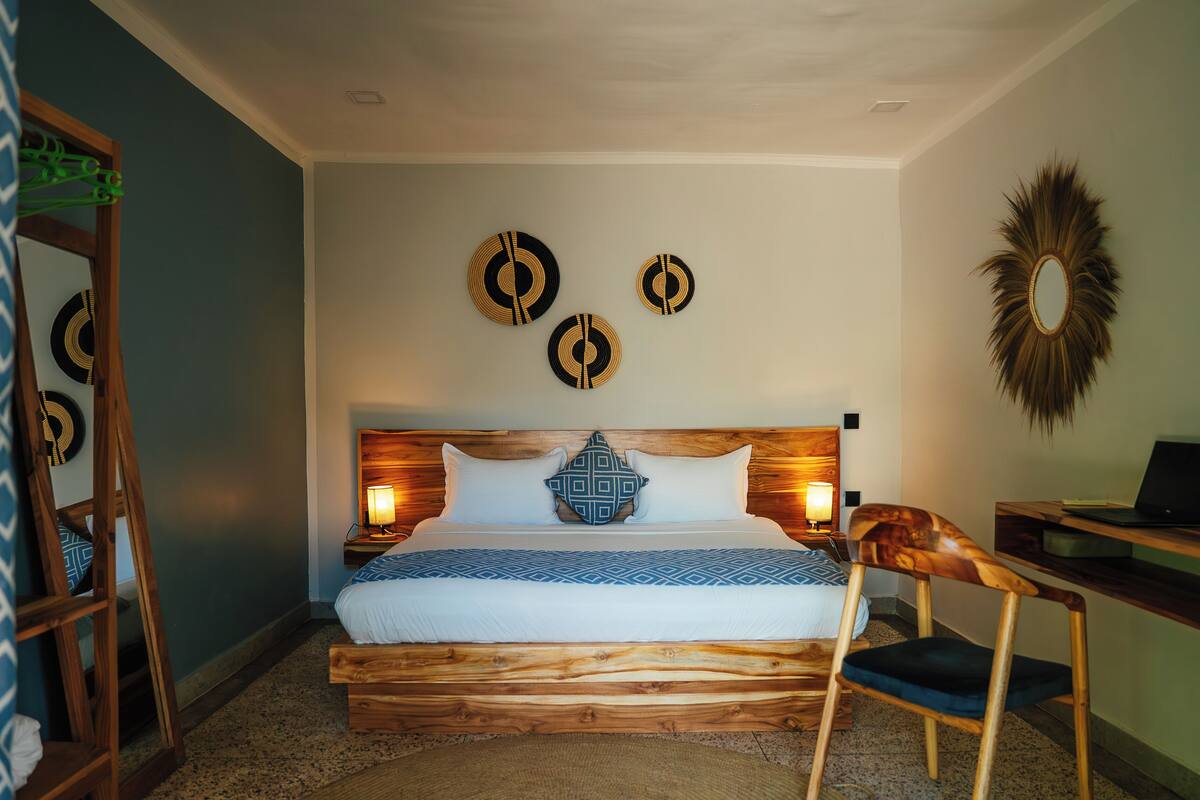 Standard Double Room | Desk, soundproofing, WiFi (free), individually decorated