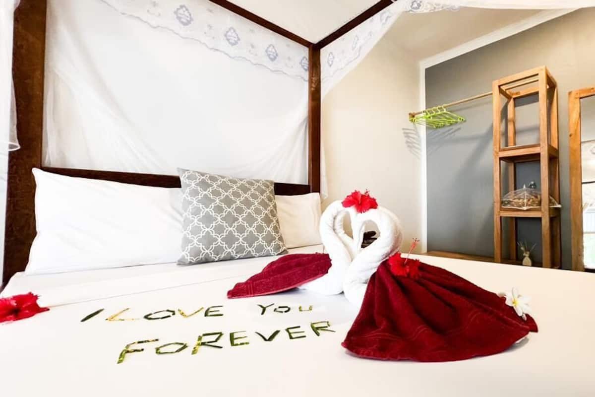 Decoración personalizada, muebles diferentes y escritorio