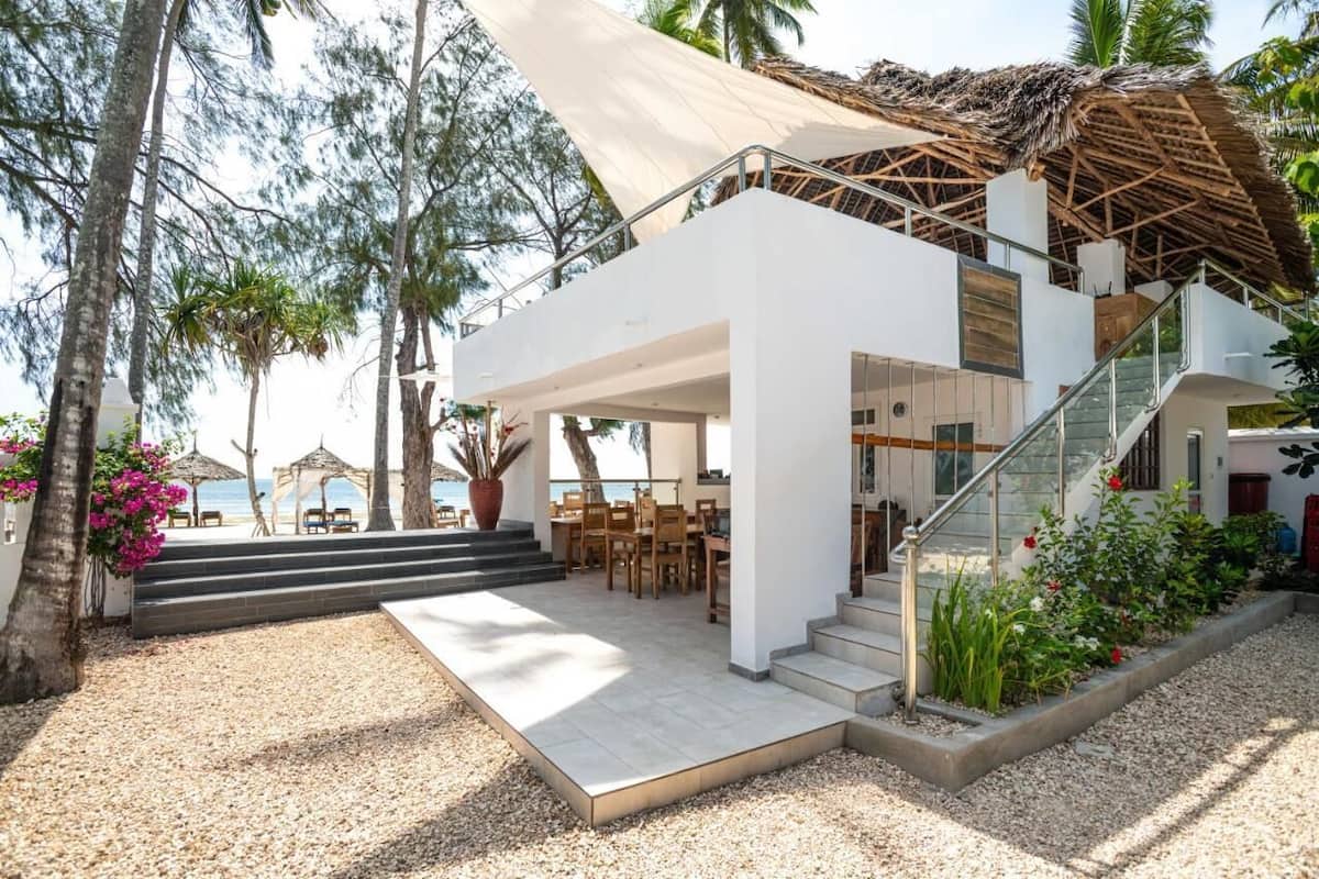 Ocean view family room | Individually decorated, individually furnished, desk, soundproofing