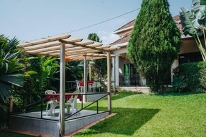 Fachada da propriedade