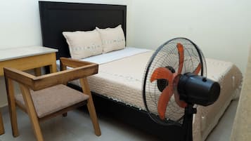 Minibar, una cassaforte in camera, ferro/asse da stiro, Wi-Fi gratuito