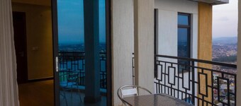 Altis Apartments