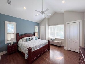 3 bedrooms, WiFi, bed sheets
