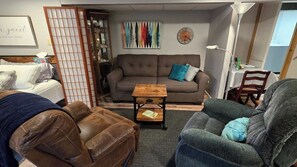 Smart TV, DVD player, books