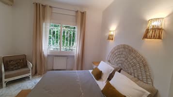 2 bedrooms, WiFi, bed sheets