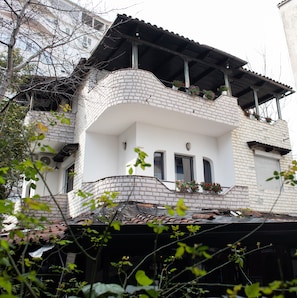 Exterior - Vila Sanremo (Tirana)