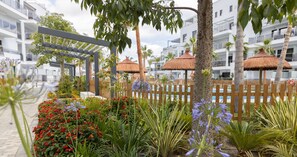 Property grounds - Gloednieuw Strand Golf Appartement < 1 km van het Strand en de Golfbaan (AN)