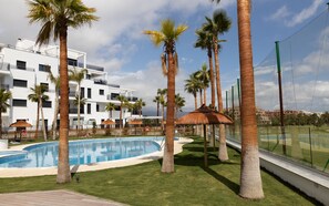 Pool - Gloednieuw Strand Golf Appartement < 1 km van het Strand en de Golfbaan (AN)