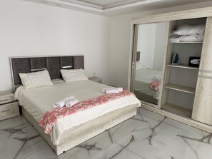 4 bedrooms, travel crib, free WiFi, bed sheets