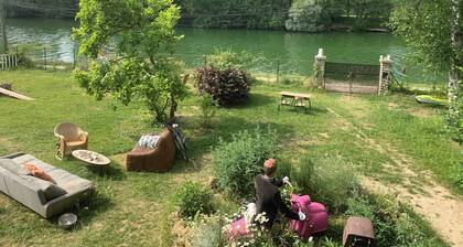 Appartement dans maison familiale en bord de Marne. 15â de Disney et 20 de paris