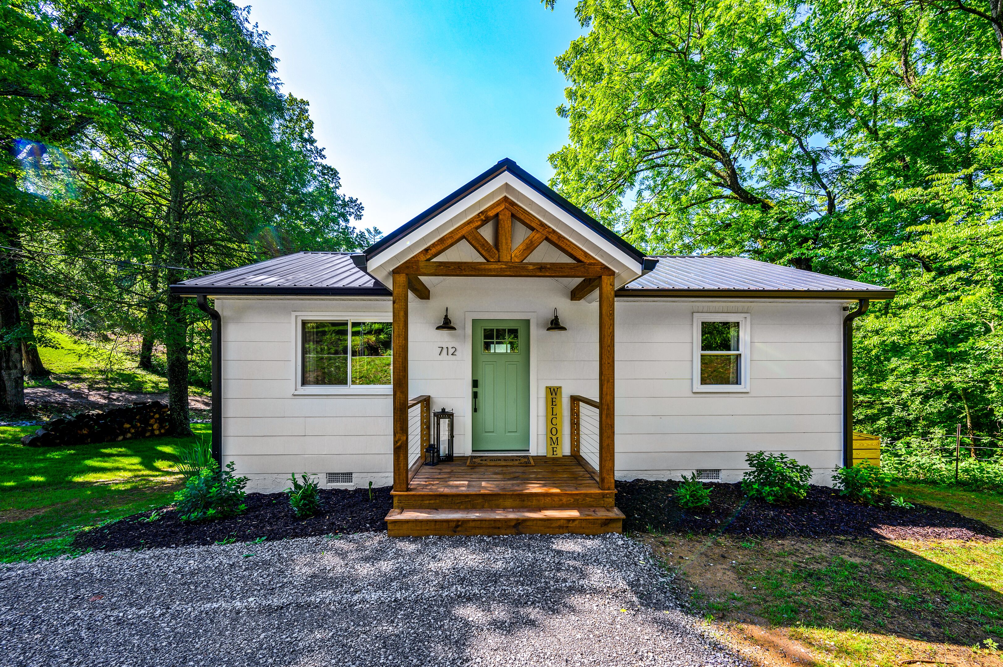 المنشأة من الخارج