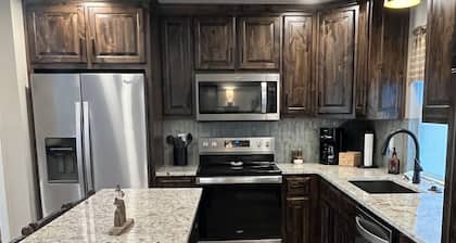 La Casita! Brand new cottage with boat parking overlooking Honey Creek Marina!!!