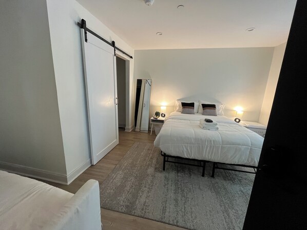 7 bedrooms, desk, iron/ironing board, free WiFi