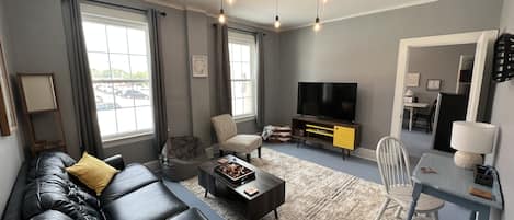 Smart TV, stereo