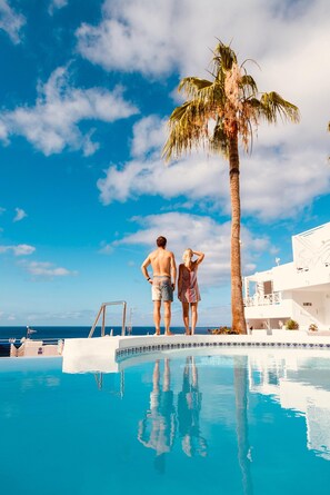 Pool - Suite Infinity Ocean - Pool and Sea view By LVH (Puerto del Carmen)