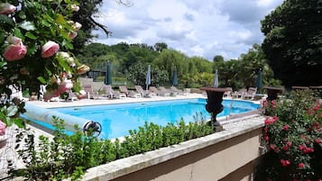 Piscine extérieure, piscine chauffée