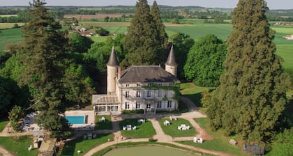 Suite Famille 2A + 3e/chateau Touraine