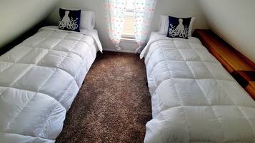 3 habitaciones, cuna de viaje, wifi gratis y ropa de cama